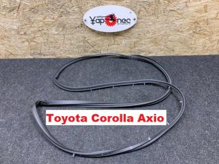 Уплотнитель двери задний правый TOYOTA COROLLA AXIO 2007