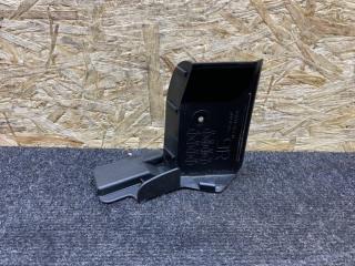 Запчасть брызговик задний правый TOYOTA AQUA 2013