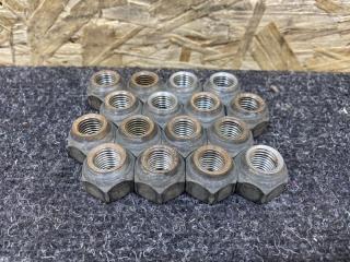 Гайка на колесо TOYOTA