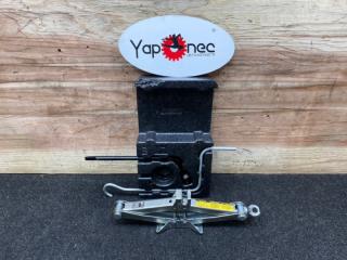 Домкрат TOYOTA COROLLA AXIO 2007