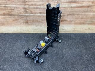 Блок предохранителей передний Mercedes-Benz A 180 (176.042) W176 M270.910 1600сс 4 цилиндра GASOLINE TURBO 2WD 4х2