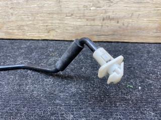 Держатель капота передний FIT 2014 GK3 L13B