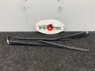 Дворник TOYOTA SIENTA 2011