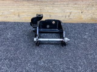 Запчасть кронштейн опоры двигателя TOYOTA COROLLA AXIO 2013