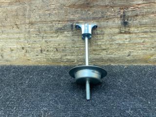 Запчасть крепление запасного колеса TOYOTA ALLION 2004