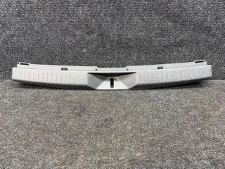 Запчасть пластик замка багажника TOYOTA COROLLA FIELDER 2011