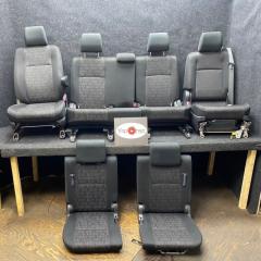 СИДЕНЬЕ переднее TOYOTA ISIS 2013