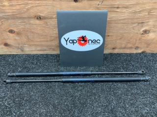 Запчасть амортизатор багажника задний HONDA VEZEL 2014