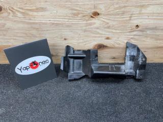 Запчасть дефлектор радиатора передний HONDA VEZEL 2014