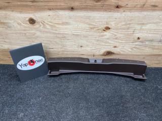 Запчасть пластик замка багажника задний TOYOTA PASSO 2013