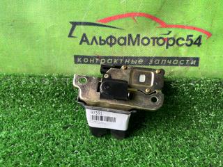 Запчасть замок багажника задний TOYOTA PRONARD