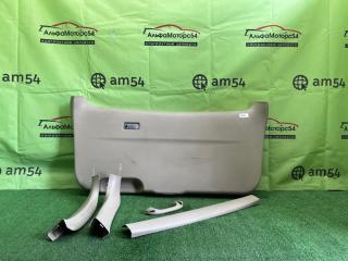 Обшивка двери багажника задняя MAZDA MPV