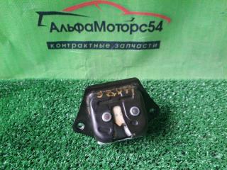 Запчасть замок 5-й двери задний NISSAN WINGROAD