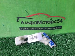 Запчасть кронштейн крепления бампера передний правый MAZDA ATENZA