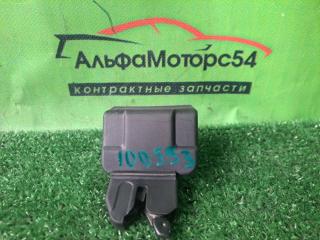 Запчасть замок багажника задний NISSAN BLUEBIRD SYLPHY