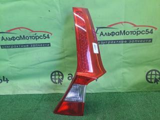 Запчасть вставка между стопов задняя правая VOLVO V70