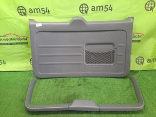 Обшивка двери багажника задняя TOYOTA RAV4