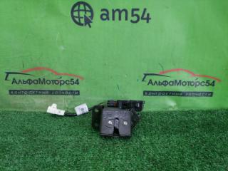 Замок 5-й двери задний TOYOTA NADIA контрактная Замок 5-й двери задний TOYOTA NADIA