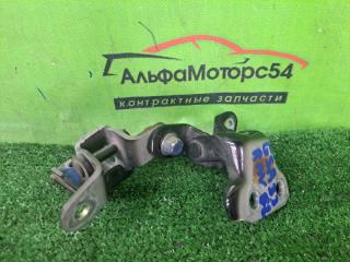 Фото запчасти петля дверная передняя правая TOYOTA RAV4 контрактная запчасть Запчасть петля дверная передняя правая TOYOTA RAV4