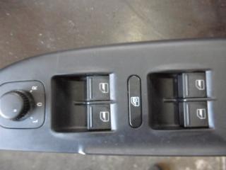 Блок кнопок Volkswagen Passat 2006