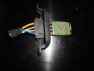 Запчасть резистор вентилятора отопителя Volkswagen Transporter 2007