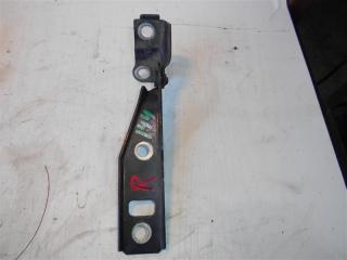 Запчасть петля капота правая Volkswagen Golf 1998