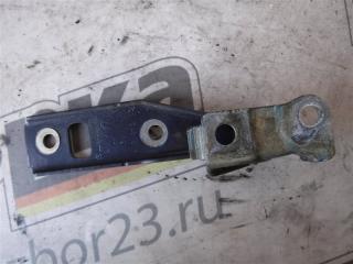 Запчасть петля капота передняя правая Volkswagen Golf 1997-2003