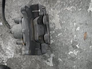 Суппорт передний правый Volkswagen Passat 2006