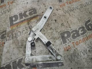 Фото запчасти петля капота передняя правая Volkswagen Transporter 2006 Б/У запчасть Запчасть петля капота передняя правая Volkswagen Transporter 2006