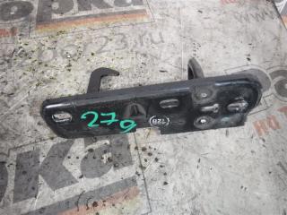 Замок капота передний Volkswagen Golf 2006