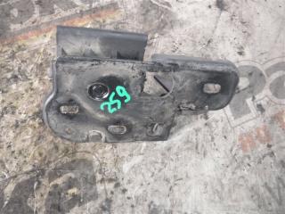 Замок капота Volkswagen Passat 2006