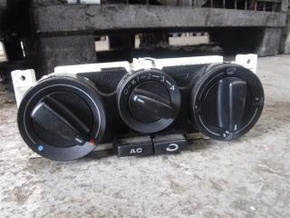 Запчасть блок управления отопителем Skoda Octavia 2000