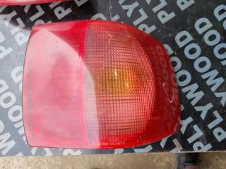 Запчасть фонарь задний правый Audi 80 1995