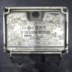 Блок управления двигателем ЭБУ Volkswagen Golf