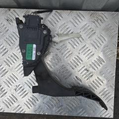 Фото запчасти педаль газа Volkswagen Golf Б/У запчасть Запчасть педаль газа Volkswagen Golf