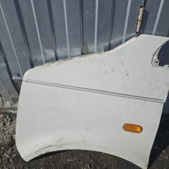 Крыло переднее левое Volkswagen Transporter
