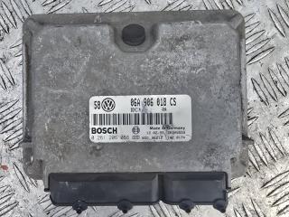 Блок управления двигателем ЭБУ Volkswagen Golf
