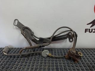 Запчасть датчик abs передний правый Mazda Premacy 2004