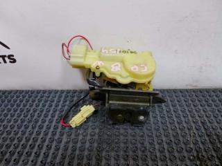 Замок двери багажника Mazda Premacy 2004