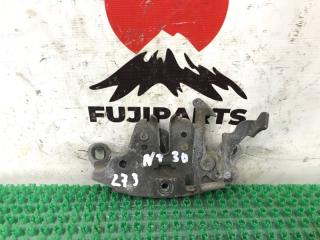 Запчасть замок капота Nissan X-Trail 2002