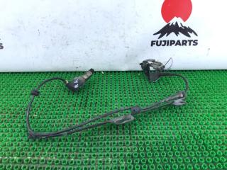 Запчасть датчик abs задний правый Nissan Sunny 2003