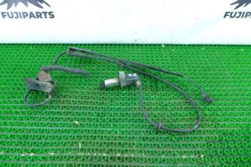 Запчасть датчик abs задний левый Nissan Sunny 2003