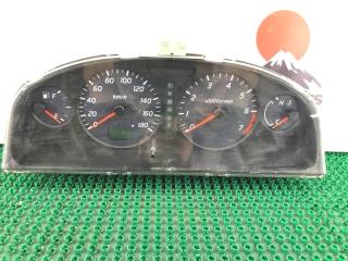 Щиток приборов Nissan Bassara 2000
