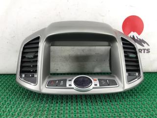 Рамка магнитолы Chevrolet Captiva 2012 Б/У Рамка магнитолы Chevrolet Captiva 2012