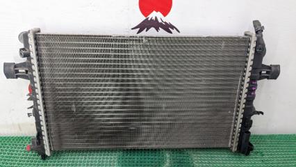 Запчасть радиатор охлаждения двигателя Opel Astra G 2000