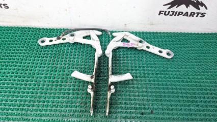 Петля капота BMW X3 2009 Б/У Петля капота BMW X3 2009