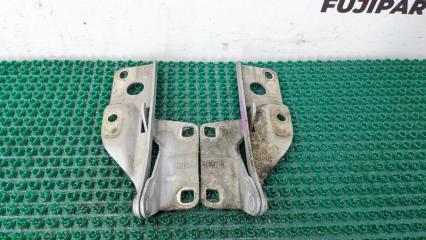 Петля капота Nissan Sunny 2000 контрактная Петля капота Nissan Sunny 2000