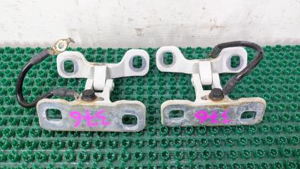 Петля двери багажника BMW X3 2009