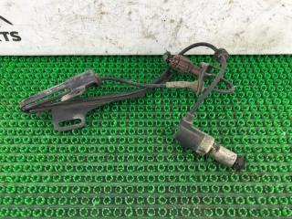 Запчасть датчик abs задний левый Nissan Bluebird Sylphy 2001