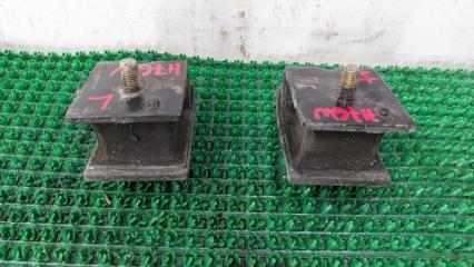 Подушка двигателя Mitsubishi Pajero IO 1998